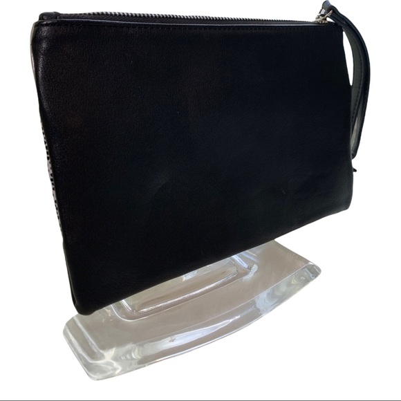 EXPRESS PEBBLED FAUX LEATHER TASSLED BLACK WHITE AND SILVER ZIP WRISTLET - Picture 14 of 16